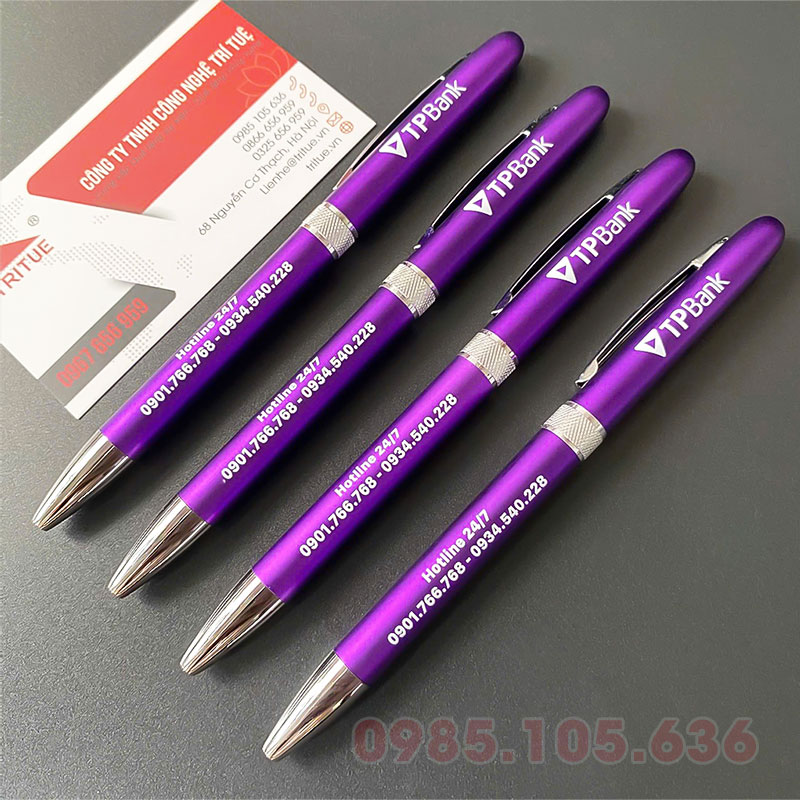 Bút bi quảng cáo in logo theo yêu cầu, bút giá rẻ BB023