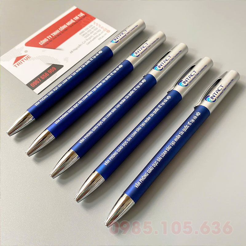 Bút in logo công ty làm quà khuyến mại