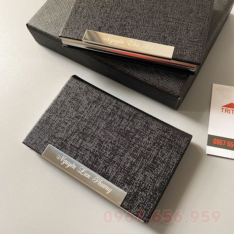 hộp đựng card visit hc24 khắc tên