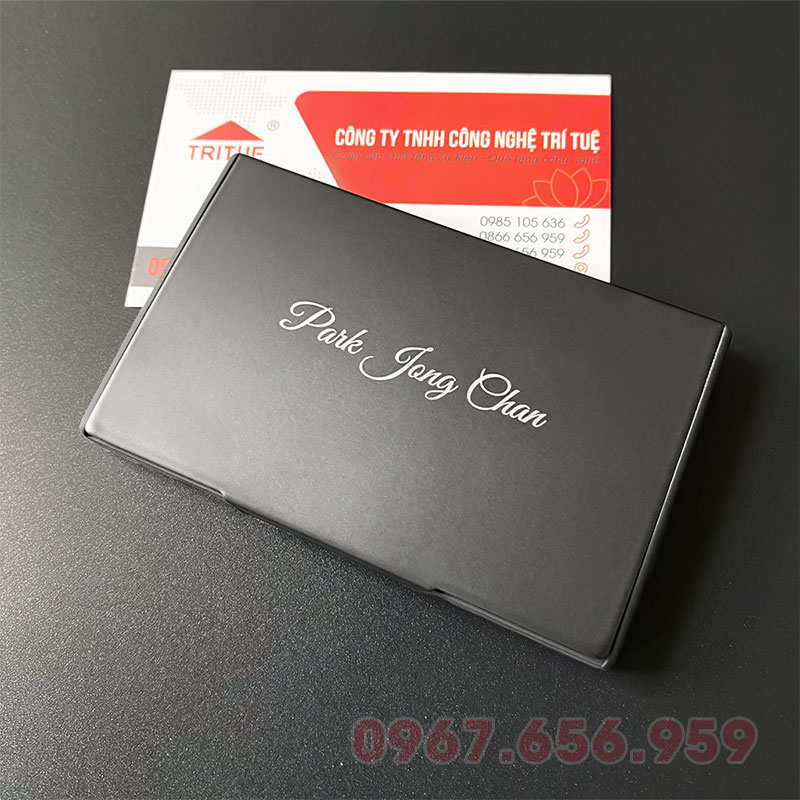 Hộp name card cao cấp khắc tên HC33