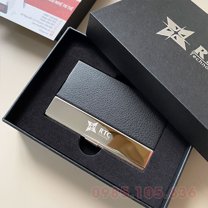 Ví đựng card khắc tên theo yêu cầu lấy ngay HC05 47 ví đựng card hàng hiệu cao cấp