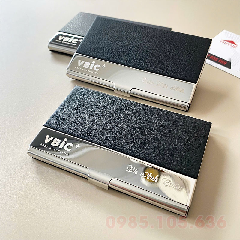 Ví đựng card khắc tên theo yêu cầu lấy ngay HC05 45 ví đựng card visit khắc logo hàng hiệu
