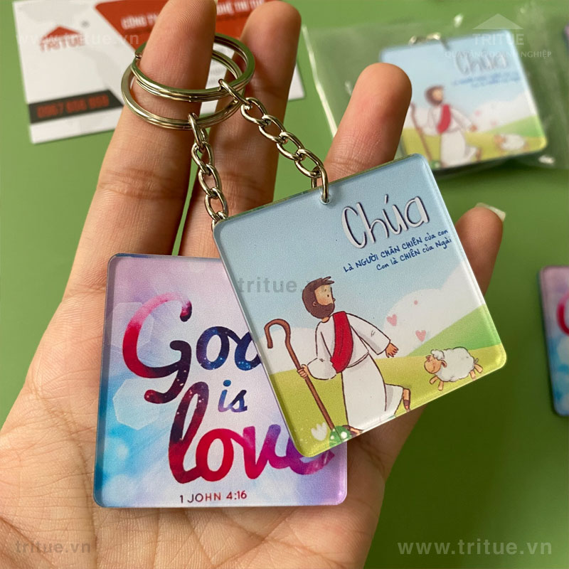 In móc khóa mica theo yêu cầu bền đẹp, thiết kế miễn phí 3 Móc khóa mica in hình chibi